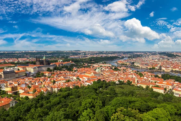 Воздушный Вид Карлов Мост Праге Прекрасный Летний День Чехия — стоковое фото