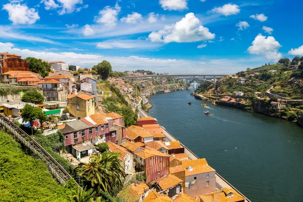 Güzel yaz gün, Portekiz Porto panoramik havadan görünümü