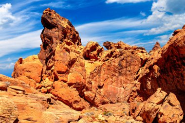 Ateş Vadisi Parkı güneşli bir günde, Nevada, ABD