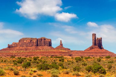 Güneşli bir günde Anıt Vadisi, Arizona, ABD