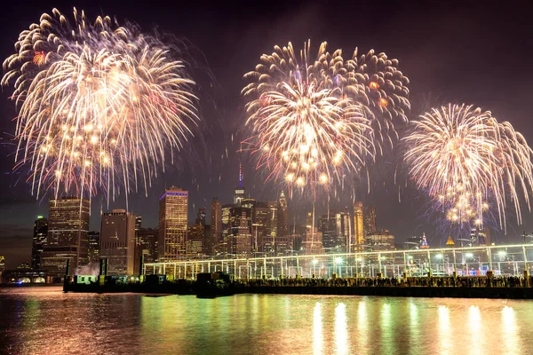 Feuerwerk Über Der Skyline Von New York Usa — Stockfoto