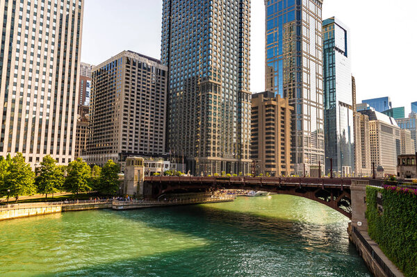 Chicago river and bridge in Chicago, Illinois, USA