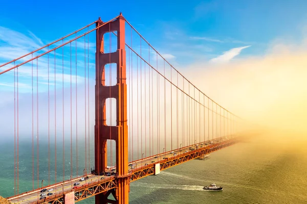 Golden Gate Bridge Surrounded Fog San Francisco Sunset California Usa — Stock Photo, Image