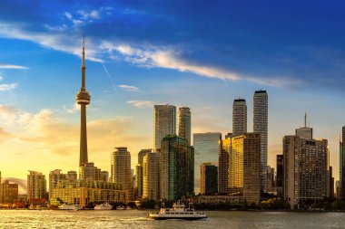 Toronto 'nun günbatımındaki panoramik görüntüsü, Ontario, Kanada