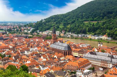 Panoramik hava görünümünde Heidelberg bir güzel yaz günü, Almanya