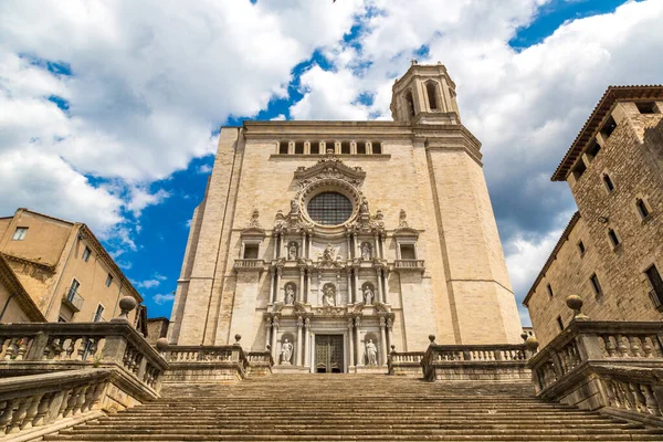 Fachada Catedral Girona Com Estátuas Belo Dia Verão Catalunha Espanha — Fotografia de Stock