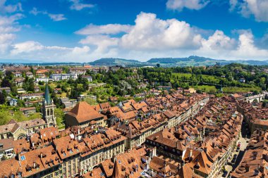 Bern panoramik manzarasına güzel yaz gün, İsviçre
