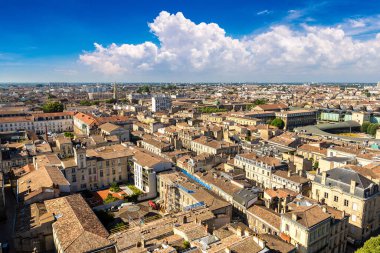 Panoramik hava görünümünde Bordeaux güzel yaz günü, Fransa