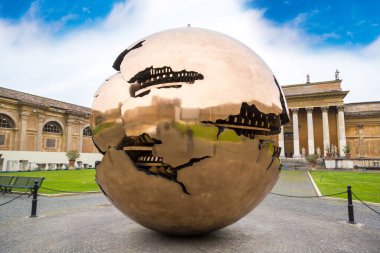 Vatikan 'da bir kış gününde Altın Küre