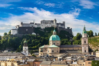 Salzburg Katedrali (Avusturya), güzel bir günde panoramik havadan görünümü