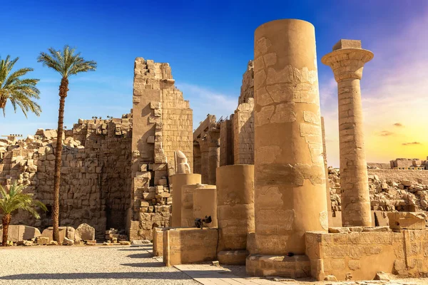 Świątynia Karnak Słoneczny Dzień Luxor Egipt — Zdjęcie stockowe
