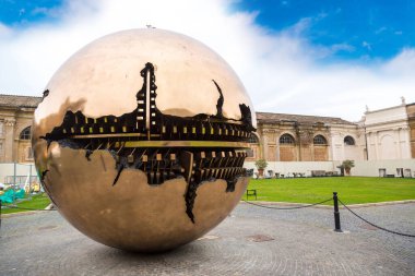 Vatikan 'da bir kış gününde Altın Küre