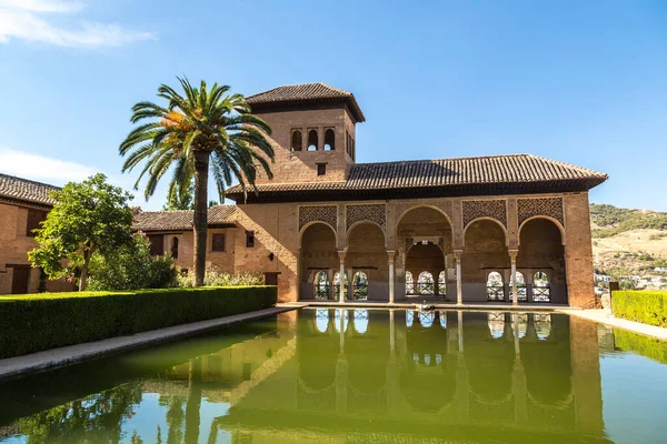 Partal Palatset Alhambra Granada Vacker Sommardag Spanien — Stockfoto