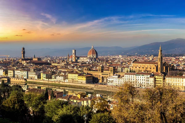 Panoramatický Pohled Katedrálu Santa Maria Del Fiore Florencii Itálie Letním — Stock fotografie