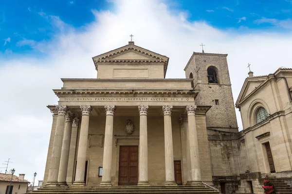 Catedral San Marino Día Nublado Invierno — Foto de Stock