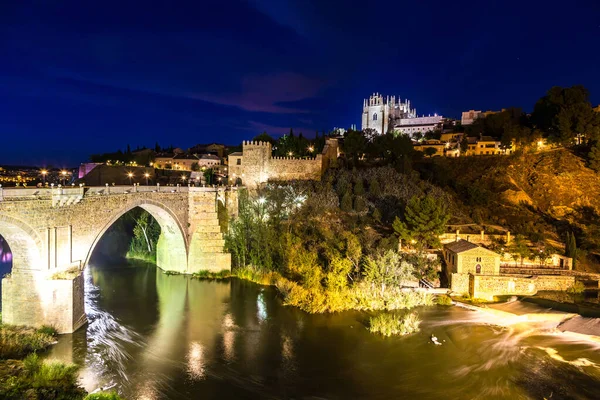 Ponte San Martin Toledo Spagna Una Bellissima Notte Estate — Foto Stock