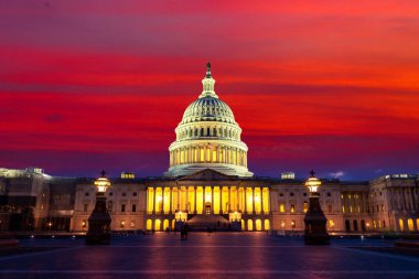 ABD Kongre Binası gece yarısı Washington DC, ABD 'de.