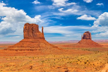 Güneşli bir günde Anıt Vadisi, Arizona, ABD