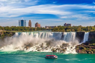 Kanada 'nın Niagara Şelaleleri, Amerika Şelaleleri, Niagara Şelaleleri, Ontario, Kanada' da güneşli bir günde