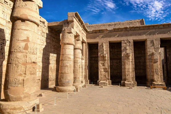 Medinet Habu Ναός Στο Λούξορ Κοιλάδα Του Βασιλιά Αίγυπτος — Φωτογραφία Αρχείου