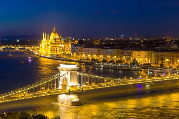 Panoramiczny Widok Budapeszt Budynek Parlamentu Węgrzech Noc Piękne Lato — Zdjęcie stockowe