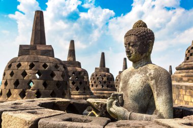 Yogyakarta şehri yakınlarındaki Buddist tapınağı Borobudur, Orta Java, Endonezya