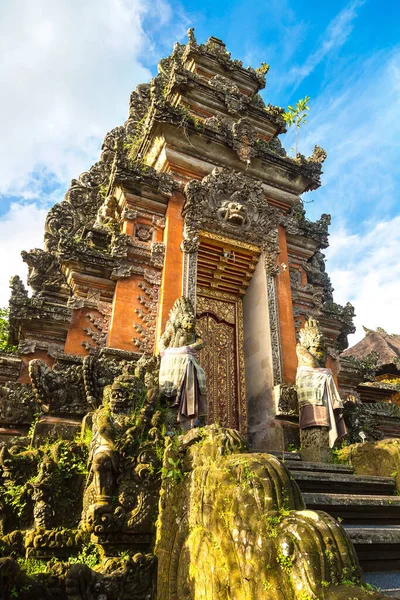 Templo Saraswati Ubud Bali Indonesia Día Soleado —  Fotos de Stock