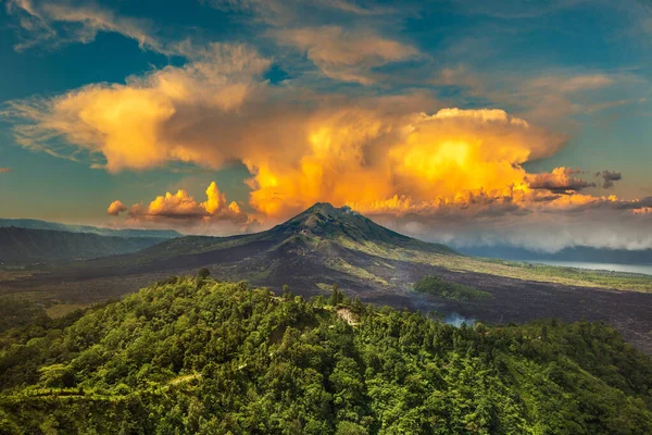 Панорамный Вид Вулкан Батур Бали Индонезия Солнечный День — стоковое фото