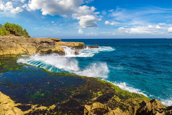 Smaller Devil Tear Nusa Lembongan Island Sunny Day Bali Indonesia — 스톡 사진