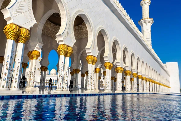 Sheikh Zayed Grand Mosque Abu Dhabi Sommardag Förenade Arabemiraten — Stockfoto