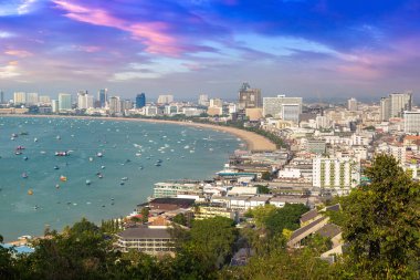 Pattaya Körfezi, Tayland 'da yaz günü panoramik hava manzarası