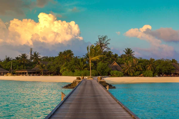 Дивовижний Захід Сонця Мальдівському Острові Розкішному Курорті — стокове фото