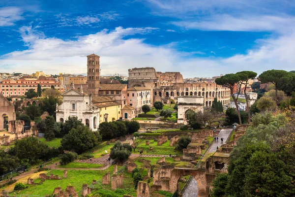 Древние Руины Форума Колизея Летний День Риме Италия — стоковое фото