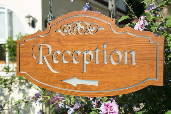 otel resepsiyonu işaretçi