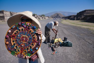 Maya kalender souvenir in teotihuacan
