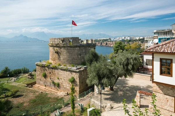 Staré hradní věž v antalya, kaleichi — Stock fotografie