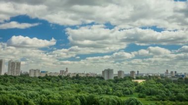 Moskova'nın banliyösü. Timelapse.