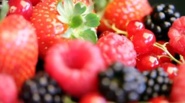 sapılmak - çilek, frenk üzümü, böğürtlen, ahududu...