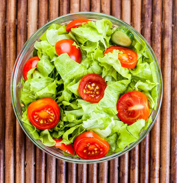 Frischer Salat — Stockfoto