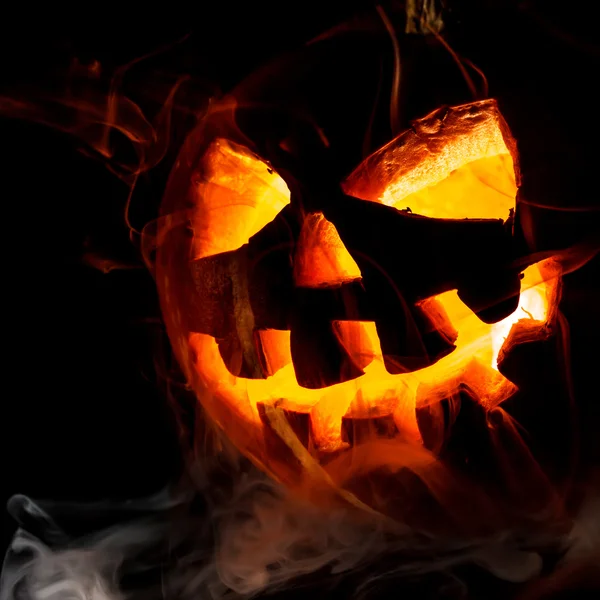 Halloween - old jack-o-lantern — Stock Photo, Image