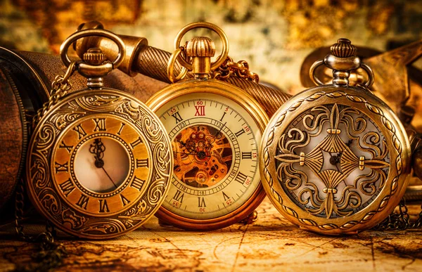 Vintage orologio da tasca — Foto Stock