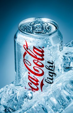 coca-cola lignt buz konservesi.