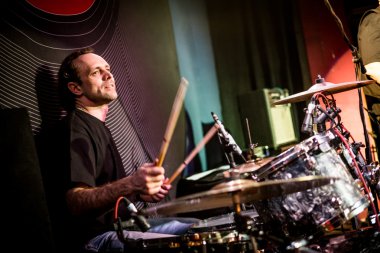 Davul Çalma