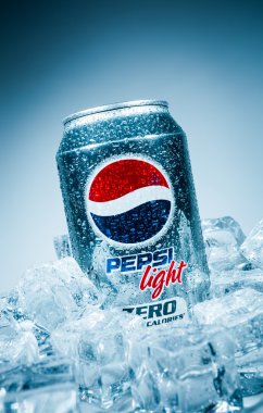 pepsi cola lignt can.