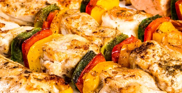 Välsmakande grillat kött, shish kebab — Stockfoto