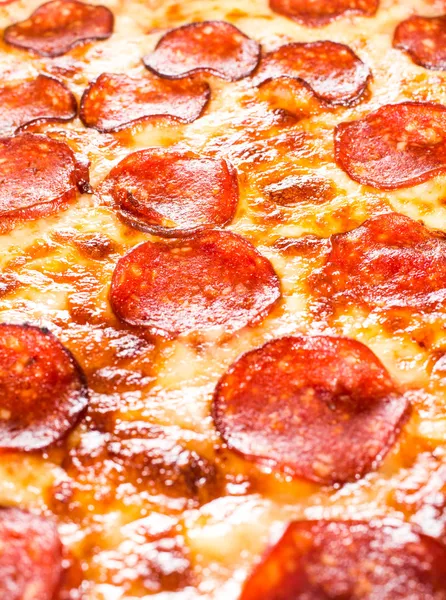 페퍼로니 피자 근접 촬영 — 스톡 사진