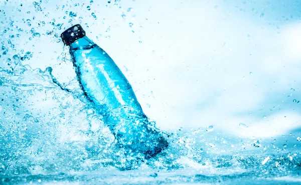 Bottle of water splash — Stock Photo, Image