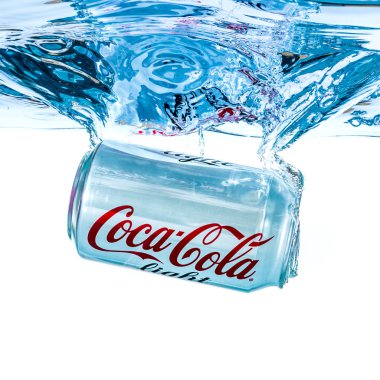 coca-cola lignt buz konservesi.