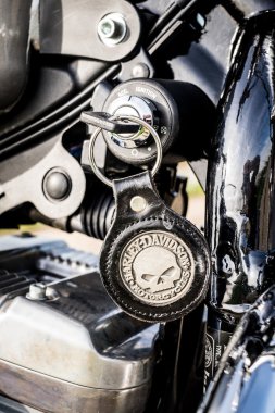 Harley-Davidson ignition key skull clipart