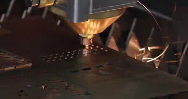 Cnc Lazer Kesimi Metal Modern Endüstriyel Teknoloji Küçük Bir Alan — Stok video